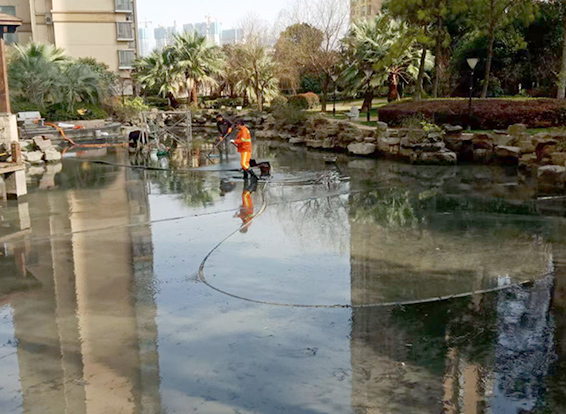 改则景观池淤泥清理